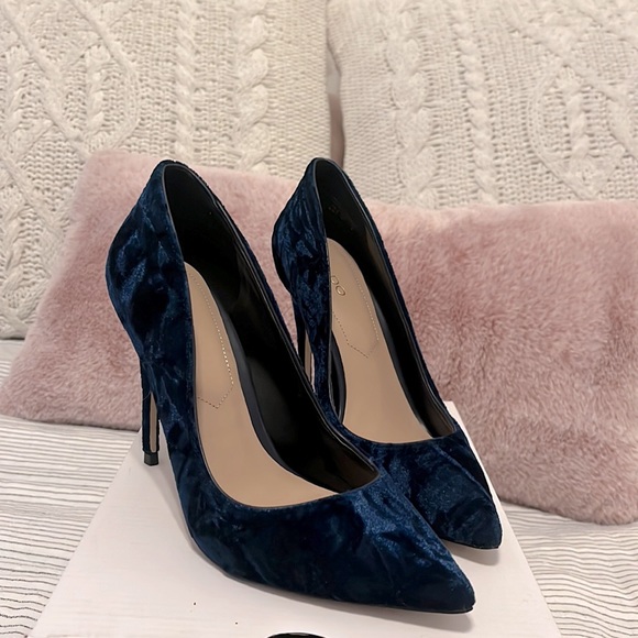 aldo navy blue heels